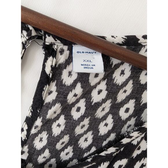 Old Navy‎ Womens Black White Ikat Print Romper Size XXL Pockets Sleeveless Light - Picture 5 of 8